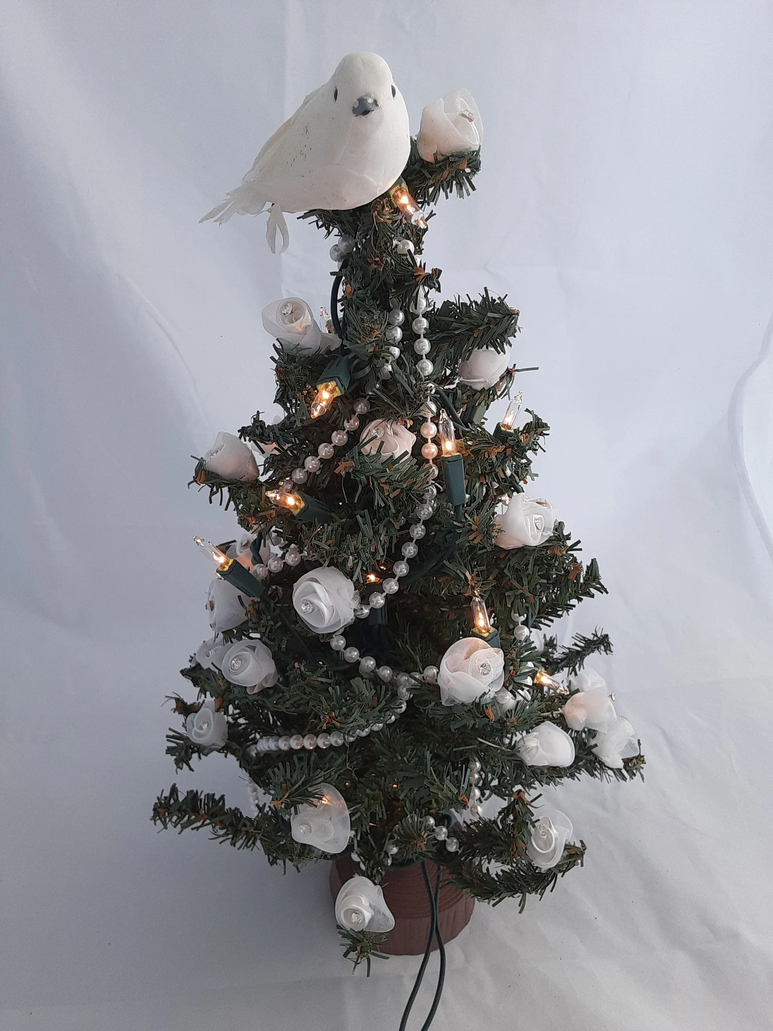 
Dove Mini Tree