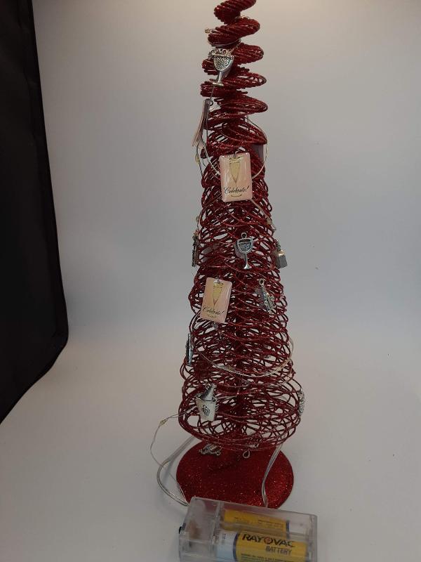 
Champagne Wire Mini Tree